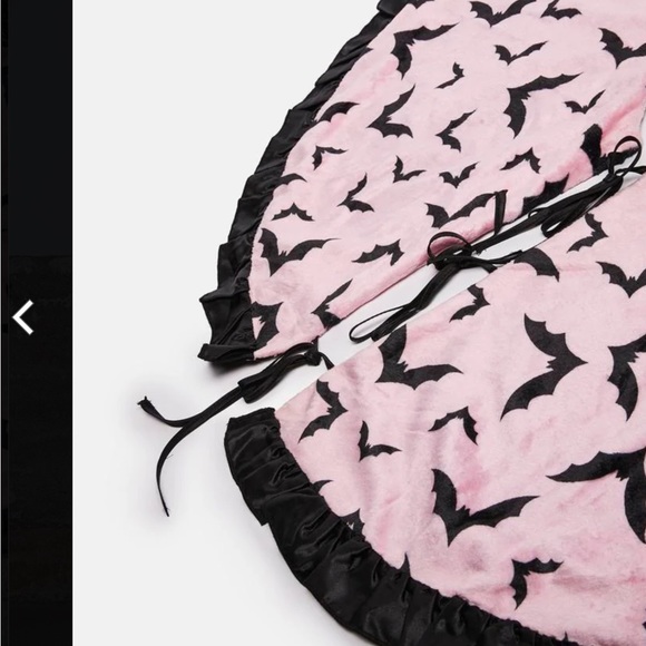 COPY - NWT SWEET BEHAVIOR TREE SKIRT - Picture 3 of 4